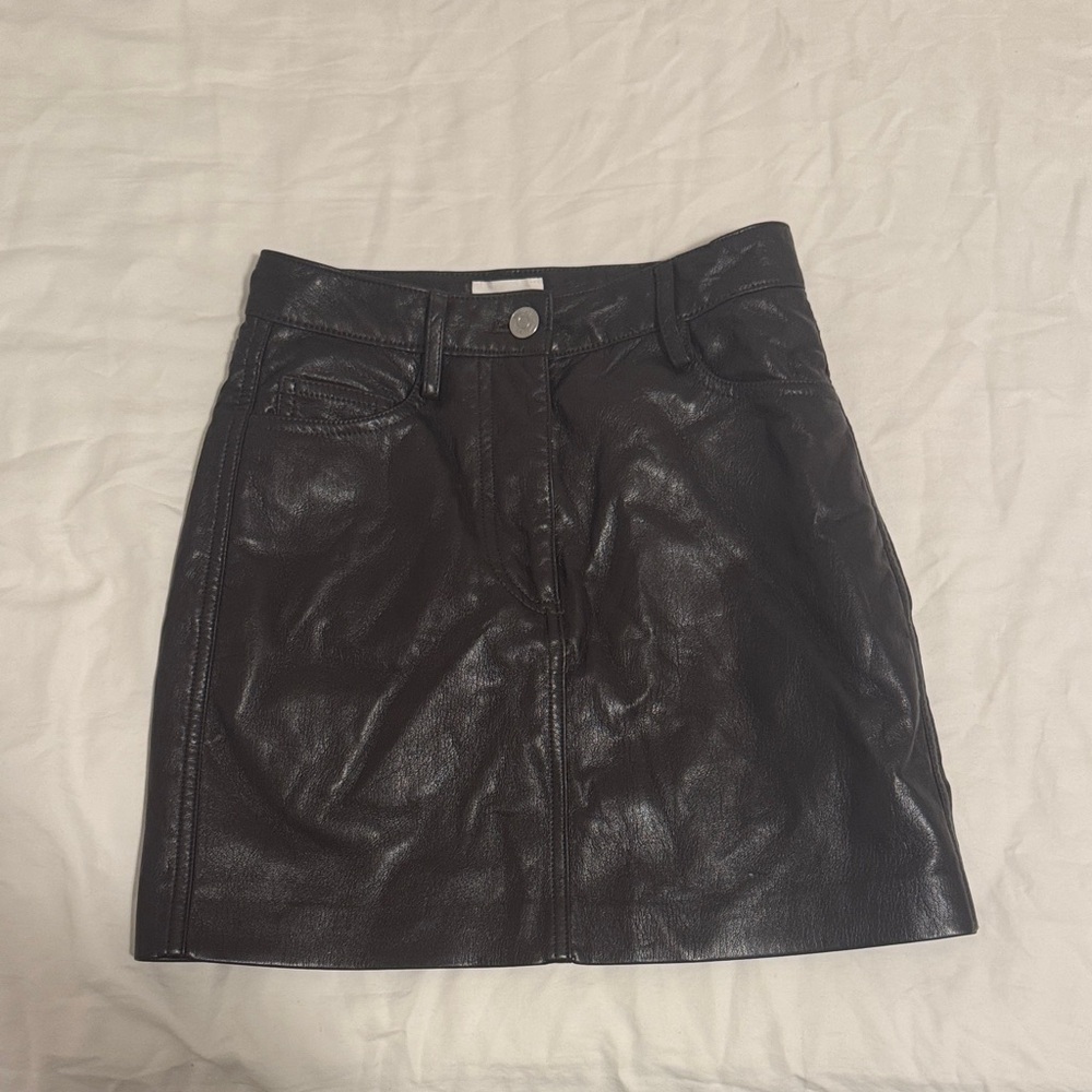 Aritzia leather skirt